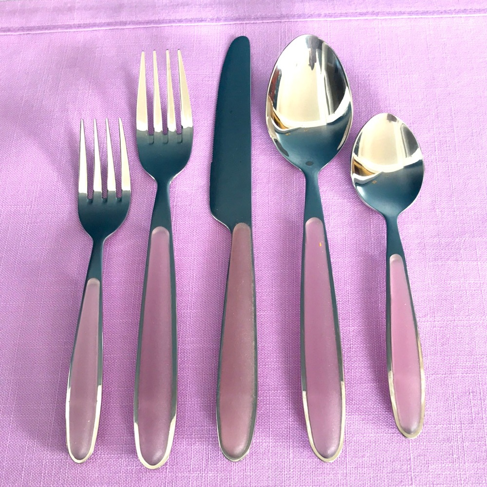 Lavish Home 20-Piece Lavander Flatware Set